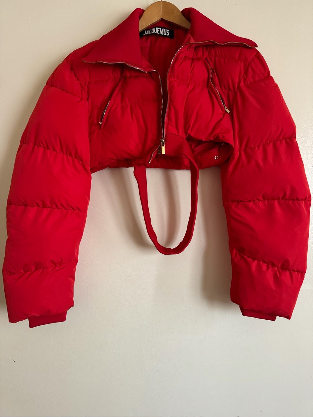 Jacquemus Vibrant Red Cropped Puffer Jacket